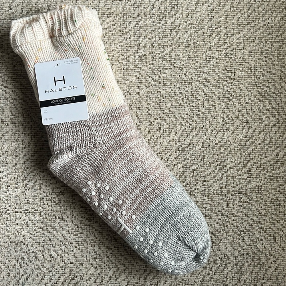 Halston ✨ Luxury Lounge Socks 🧦 With Non-Slip Sole 🎅🏽